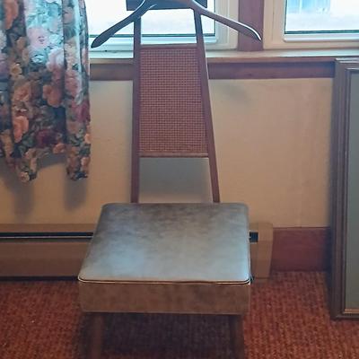 Mid-Century Modern Sculpted Walnut Butler Suit Valet Bench Seat with a set of American Tourister Escort hard shell suitcases