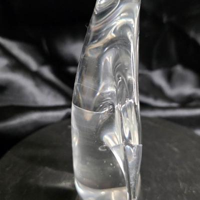 Vintage Clear Glass Penguin Figurine - Elegant Crystal Sculpture