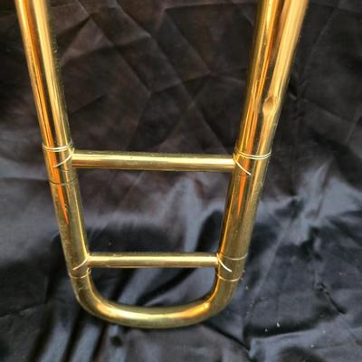 Vintage Martin Imperial trombone, manufactured in Elkhart, Indiana, USA. manufactured in 1960 with Olds 10 mouthpiece with music stand