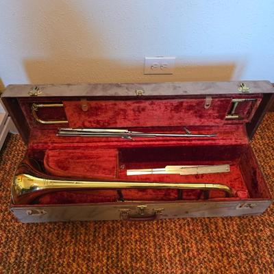 Vintage Martin Imperial trombone, manufactured in Elkhart, Indiana, USA. manufactured in 1960 with Olds 10 mouthpiece with music stand