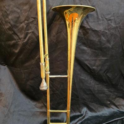 Vintage Martin Imperial trombone, manufactured in Elkhart, Indiana, USA. manufactured in 1960 with Olds 10 mouthpiece with music stand