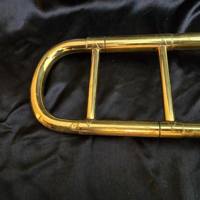 Vintage Martin Imperial trombone, manufactured in Elkhart, Indiana, USA. manufactured in 1960 with Olds 10 mouthpiece with music stand