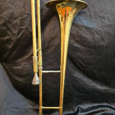 Vintage Martin Imperial trombone, manufactured in Elkhart, Indiana, USA. manufactured in 1960 with Olds 10 mouthpiece with music stand