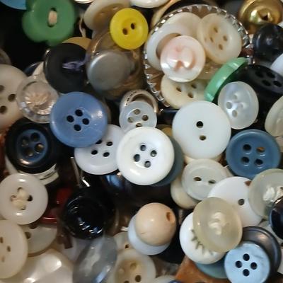 Vintage & newer Button collection in tin can - Needles- some and more
