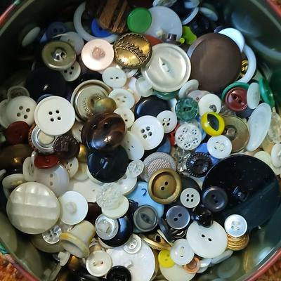Vintage & newer Button collection in tin can - Needles- some and more