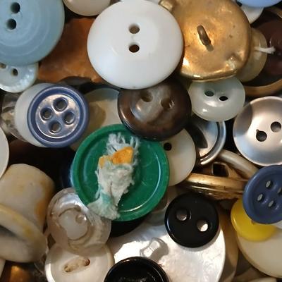 Vintage & newer Button collection in tin can - Needles- some and more