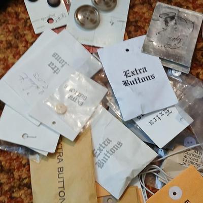 Vintage & newer Button collection in tin can - Needles- some and more