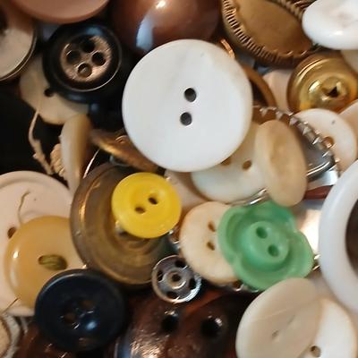 Vintage & newer Button collection in tin can - Needles- some and more