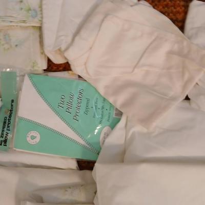 Sheets - Pillowcases Queen and twin long