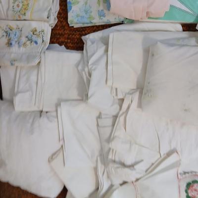 Sheets - Pillowcases Queen and twin long