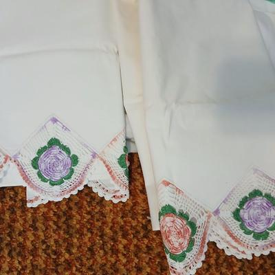 Sheets - Pillowcases Queen and twin long