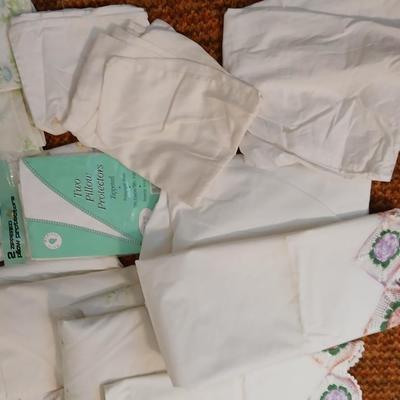 Sheets - Pillowcases Queen and twin long