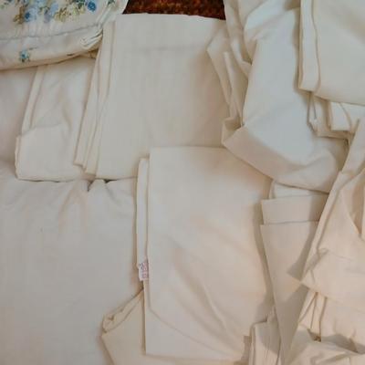 Sheets - Pillowcases Queen and twin long