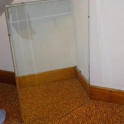 Beveled glass wall mount mirror