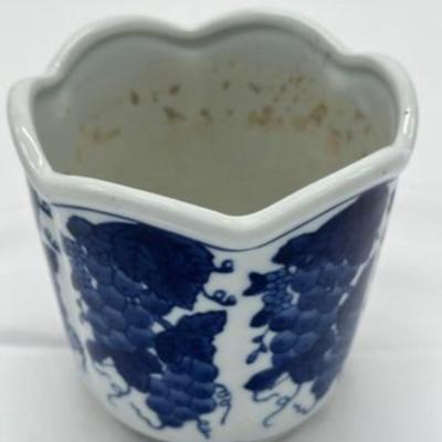 Chinoiserie Hand Painted Footed Planter 4.5 Inches-local pickup and shipping available