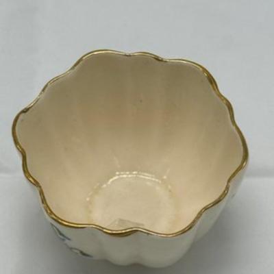 Beautiful Small Tea Cup-local pickup and shipping available