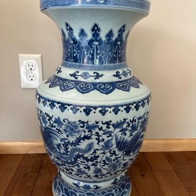 Very large Chinese Vintage Porcelain Blue and White Phonex Vase with six characters mark-local pickup and shipping available