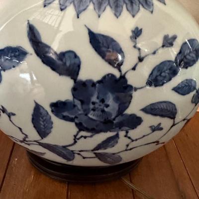 Chinese Vintage Vase Lamp-local pickup and shipping available