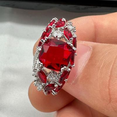 Red Zircon size 7