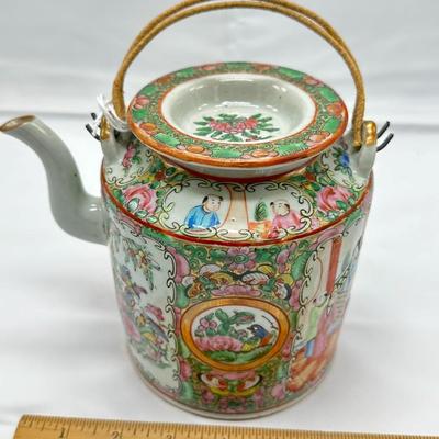 Chinese Famillial Rose Teapot