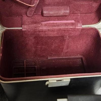 Sale Photo Thumbnail #12: In case with 3 reels and book/pamphlet. Fits a medium one rate box