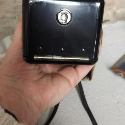 Sale Photo Thumbnail #31: Argus Argoflex seventy five with flas attachment and leather case. Fit a medium one rate box