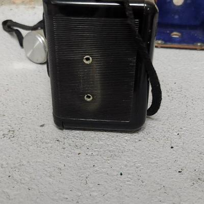 Sale Photo Thumbnail #26: Argus Argoflex seventy five with flas attachment and leather case. Fit a medium one rate box