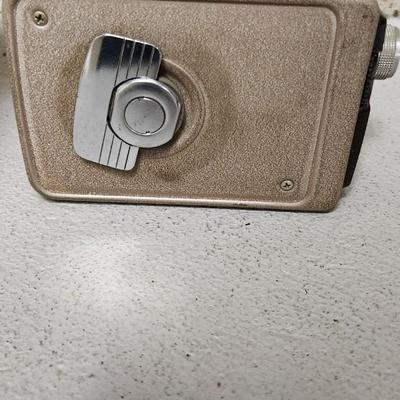 Sale Photo Thumbnail #137: Kodak Brownie 35 mm movie Camera II. Fits medium flat rate box