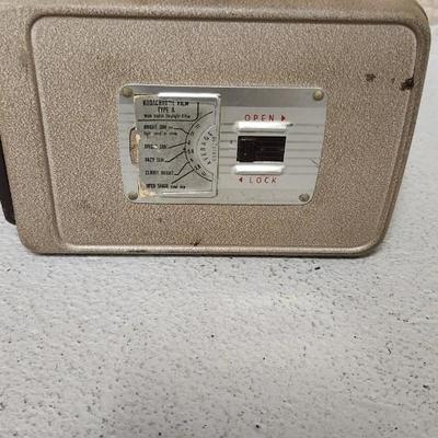 Sale Photo Thumbnail #135: Kodak Brownie 35 mm movie Camera II. Fits medium flat rate box