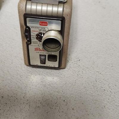 Sale Photo Thumbnail #134: Kodak Brownie 35 mm movie Camera II. Fits medium flat rate box