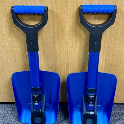 Sale Photo Thumbnail #374: Aluminum handle and shovel.  Like new condition. Measure approx. 35" long when fully extended.