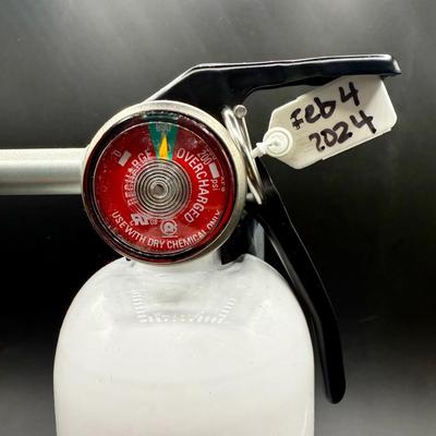 Sale Photo Thumbnail #381: New condition, rated 5BC (dry chemical).