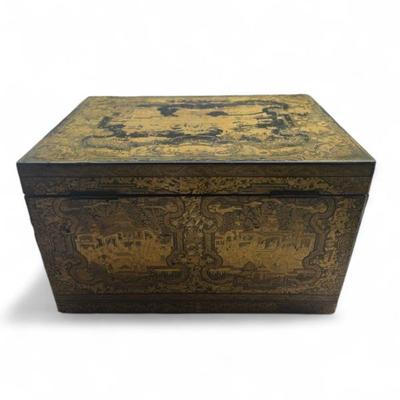 Sale Photo Thumbnail #33: Large export chinois tea caddy 19th C $899