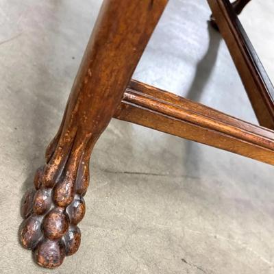Sale Photo Thumbnail #98: Antique English dog Face Carving Mahogany Wood Leather Bench  28" x 17" x 23"
“In great condition with some minor marks in the wood. Leather is in great condition