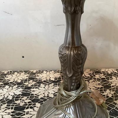 Sale Photo Thumbnail #98: This is a great pop metal table lamp with child’s western scene lamp shade.  Lamp shade has damage. Has newer cord