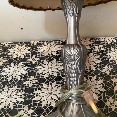 Sale Photo Thumbnail #99: This is a great pop metal table lamp with child’s western scene lamp shade.  Lamp shade has damage. Has newer cord