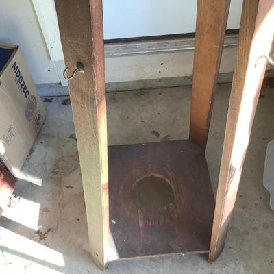 Sale Photo Thumbnail #137: This is a great wood coat rack.