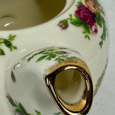 Sale Photo Thumbnail #431: In very good condition.