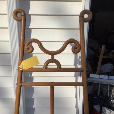 Sale Photo Thumbnail #150: This is a very nice Bamboo easel.