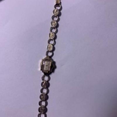 Woman's Bulova 10k Rolled Gold 17 jewels