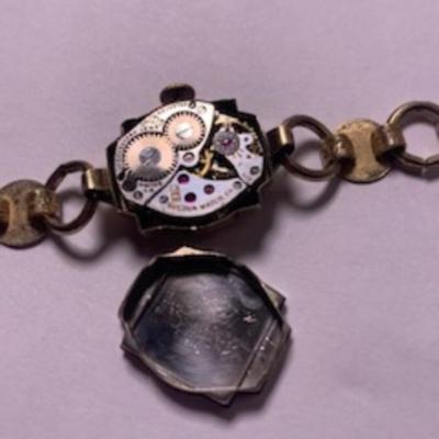 Woman's Bulova 10k Rolled Gold 17 jewels