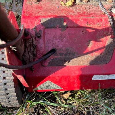 Troy Bilt Chipper/Vac