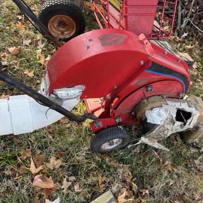 Troy Bilt Chipper/Vac