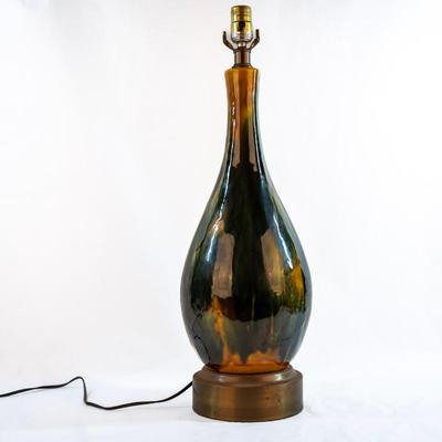 Sale Photo Thumbnail #24: Mid-Century Modern, often associated with the "Etruscan" style. Features a drip or "lava" glaze in shades of green, yellow, and brown. Tested, works as expected, designed for use with a 3-way bulb.