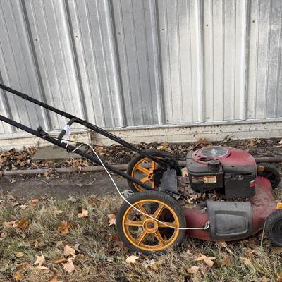 Briggs and Stratton Lawnmower
