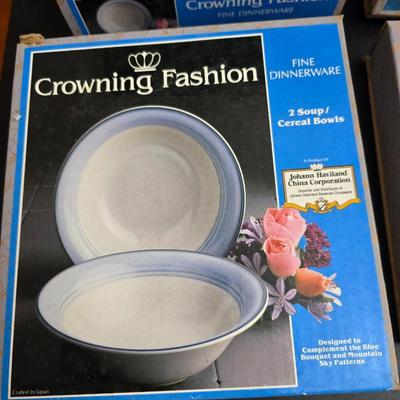 Johann Haviland Crowning Fashion Mountain Sky Brand New Dinnerware set for 4 still in original boxes!! (1 of 2)