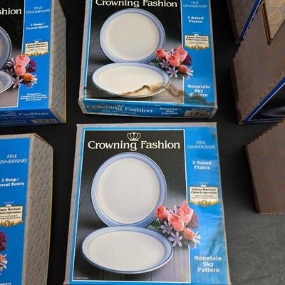 Johann Haviland Crowning Fashion Mountain Sky Brand New Dinnerware set for 4 still in original boxes! (2 of 2)