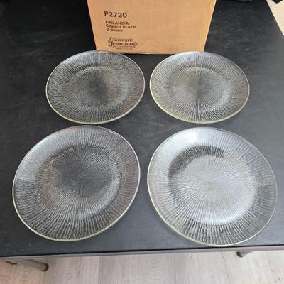 Jeannette Glassware Finlandia dinner plates, which are part of the Churchill Finlandia collection