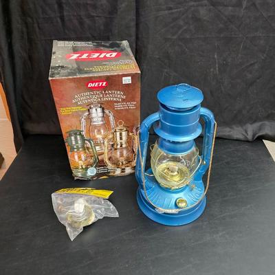 blue Dietz #8 Air Pilot oil burning lantern in original box with new wick