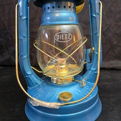 blue Dietz #8 Air Pilot oil burning lantern in original box with new wick